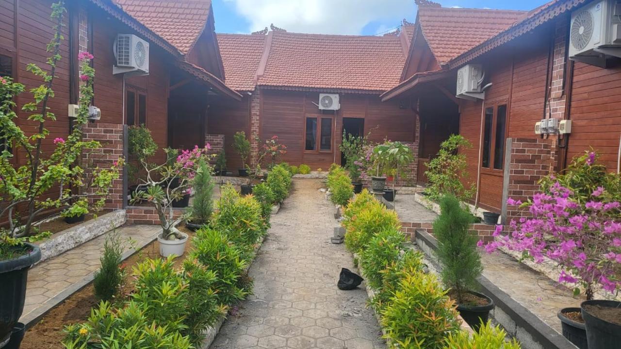 Uli Wood Villa, Jimbaran Bali - Near Gwk Exterior photo